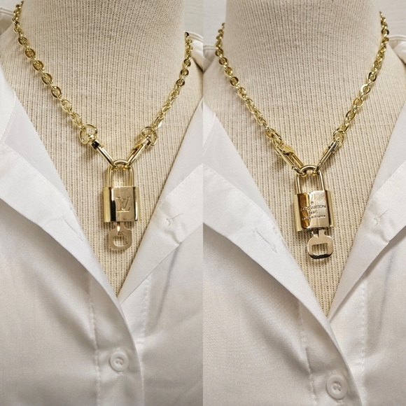 Louis Vuitton 300 Series Padlock and Key Necklace on Pochette Chain in Gold #317 - Picture 2 of 9
